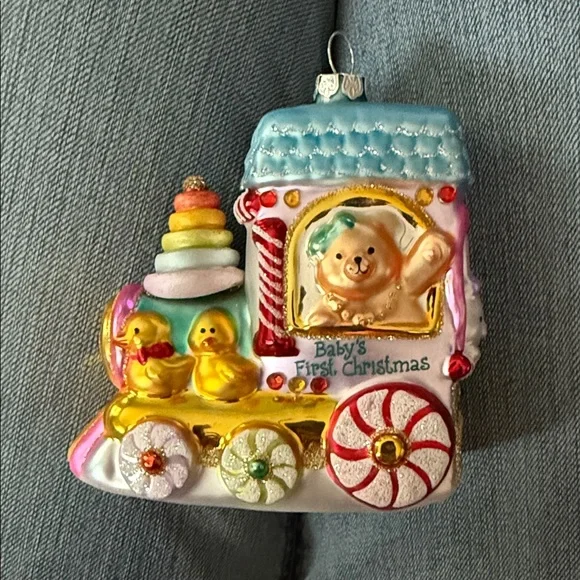 Baby's First Christmas Ornament - 2006 - Picture 4 of 6